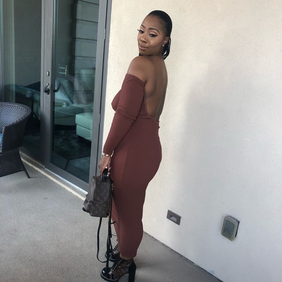 Meet your Posher, Alexis - Picture 3 of 6